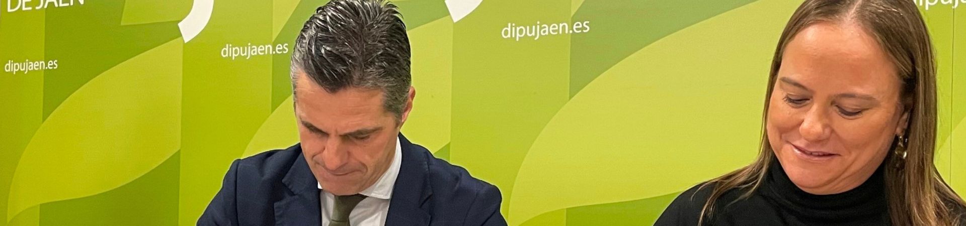 Diputación impulsará la formación de directivos y trabajadores de empresas de Jaén por Industria y Geolit junto a la Escuela Internacional de Gerencia